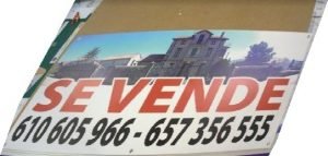 Cartel inmobiliaria clásico cartel se vende